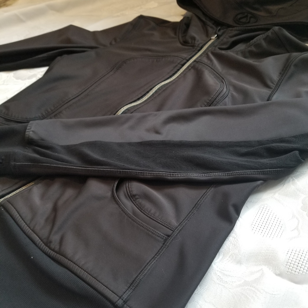 Lulu Lemon Uba jacket (softshell)
